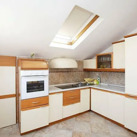 Daire Apartman Bacvice *