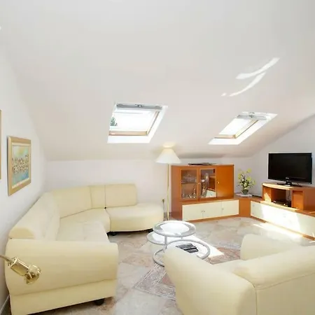 Apartman Bacvice Apartment