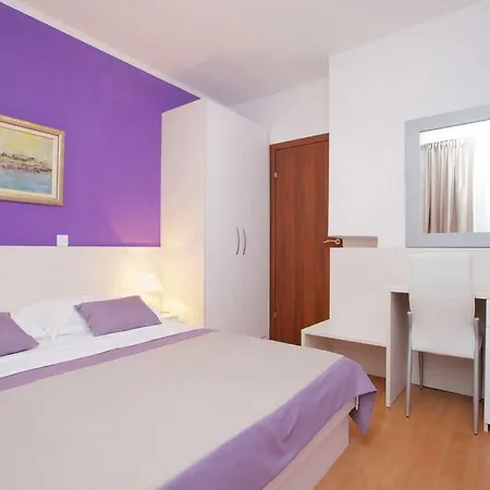 Daire Apartman Bacvice *