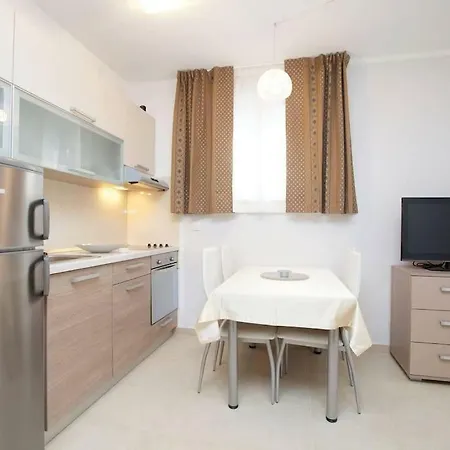 Apartman Bacvice * Split
